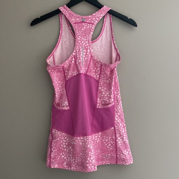 Nike DRI - FIT tank top - Picture 2 of 5